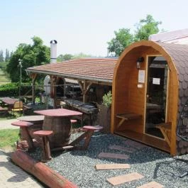 Noah Étterem, Fertőrákos - Egyéb