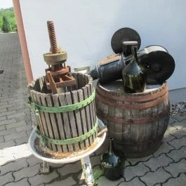 Noah Étterem, Fertőrákos - Egyéb