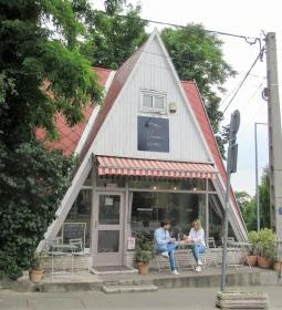Noam's Bistro