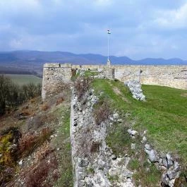 Nógrádi vár Nógrád - Egyéb