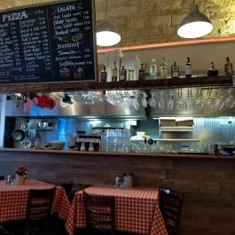 NonGluten - by Pizza Monkey Budapest - Belső