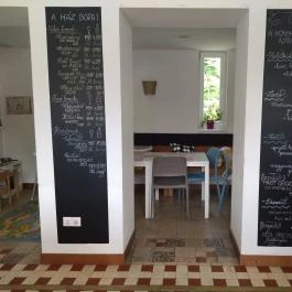 Normafa Delikát Budapest - Belső