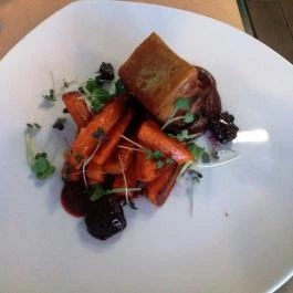 NU - Bor & Bisztronómia, Budapest - Étel/ital