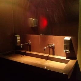 NU - Bor & Bisztronómia, Budapest - Mosdó