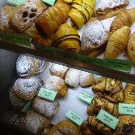 Numan Pékség - Pannónia utca Budapest - Étel/ital