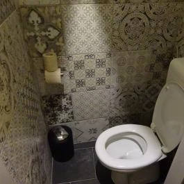 Nyakleves - Múzeum utca Budapest - Mosdó