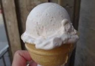 Nyaloda Fagyizó - Újpest-Központ Budapest