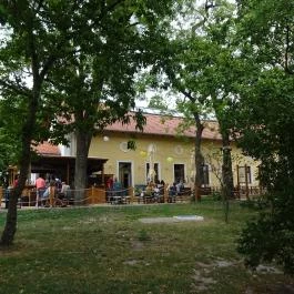 Nyereg Itató Budapest - Külső kép