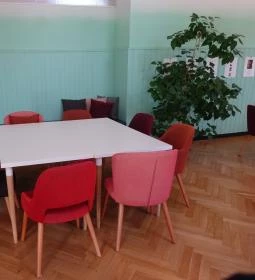 Nyolcharminc Presszó