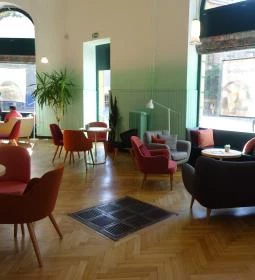 Nyolcharminc Presszó