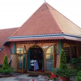 Hotel Makár Óbester Étterem Pécs - Külső kép