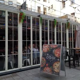 Oggi Pizzeria Napoletana Budapest - Külső kép