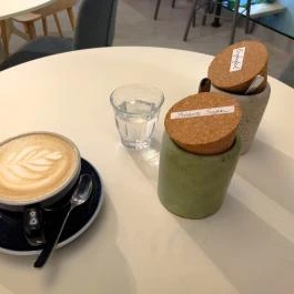 Ohana Coffee - Kálvin Budapest - Étel/ital