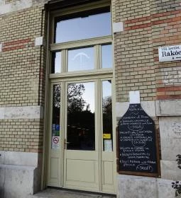 Oinos Wine Bar & Bistro