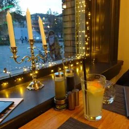 Oinos Wine Bar & Bistro Budapest - Belső