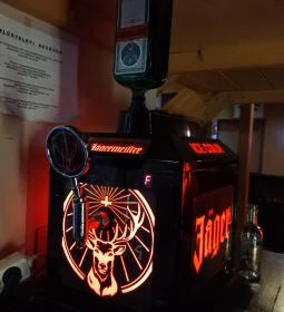 Oké Hungária Sörház & Café