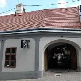 Oliva Hotel és Étterem Veszprém - Külső kép