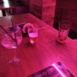 Ugar Brewpub Budapest - Étel/ital