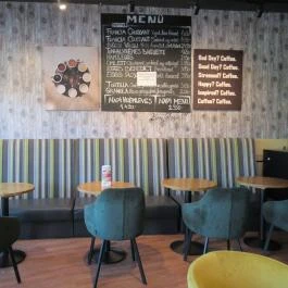 One More Coffeeshop Budapest - Belső