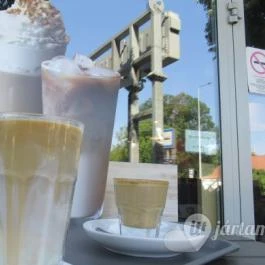 One More Coffeeshop Budapest - Étel/ital