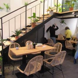 Ono Poké Bowl Bar - Bartók Béla út Budapest - Belső