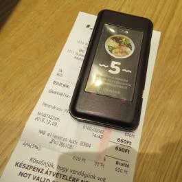 Ono Poké Bowl Bar - Bartók Béla út Budapest - Belső