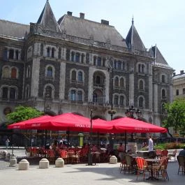 Opera Café Budapest - Külső kép