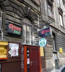 Opera Pub