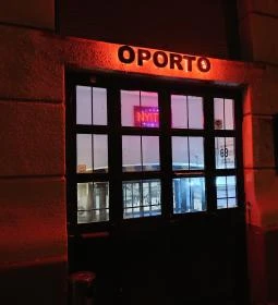Oportó Borozó