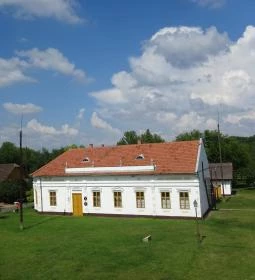 Ópusztaszeri Postamúzeum