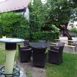 Öreg Prés Butikhotel, Mór - Medence/kert