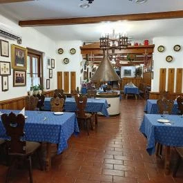 Öreg Tanyacsárda Étterem Lajosmizse - Belső