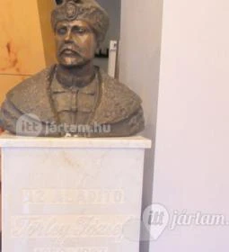 Törley Pezsgőmanufaktúra és Látogatóközpont 