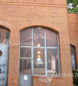 Törley Pezsgőmanufaktúra és Látogatóközpont 