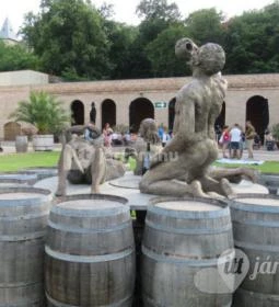 Törley Pezsgőmanufaktúra és Látogatóközpont 