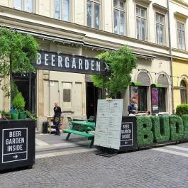 Ötkert, Budapest - Külső kép