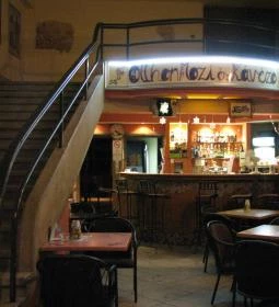 Otthon Kávézó & Teaház