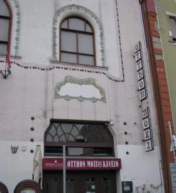 Otthon Kávézó & Teaház
