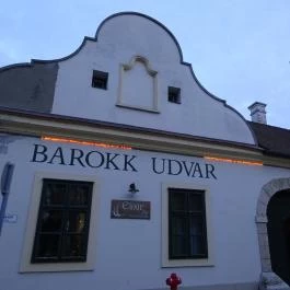 Óvárosi Kávéház & Étterem Mosonmagyaróvár - Külső kép