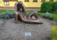 Óvó szerelem Monor