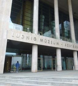 P'Art Kávéház & Bisztró - Művészetek Palotája