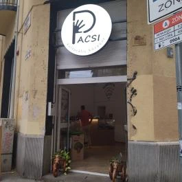 Pacsi Pizzéria & Kulturális Központ Budapest - Külső kép