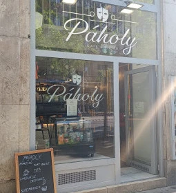 Páholy Café & Bistro