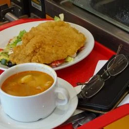 Pajtás Önkiszolgáló Étterem Budapest - Étel/ital