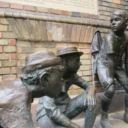 Pál utcai fiúk szobra Budapest - Egyéb