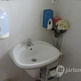 Palermo Cukrászda Dabas - Mosdó