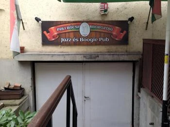 Pali Bácsi Borozója & Étkezdéje Budapest