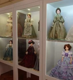 Palóc Néprajzi Magángyűjtemény és Babakiállítás