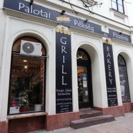 Palotai Pékség & Király Streat Grill Budapest - Külső kép