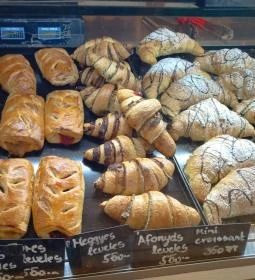 Palotai Pékség & Király Streat Grill